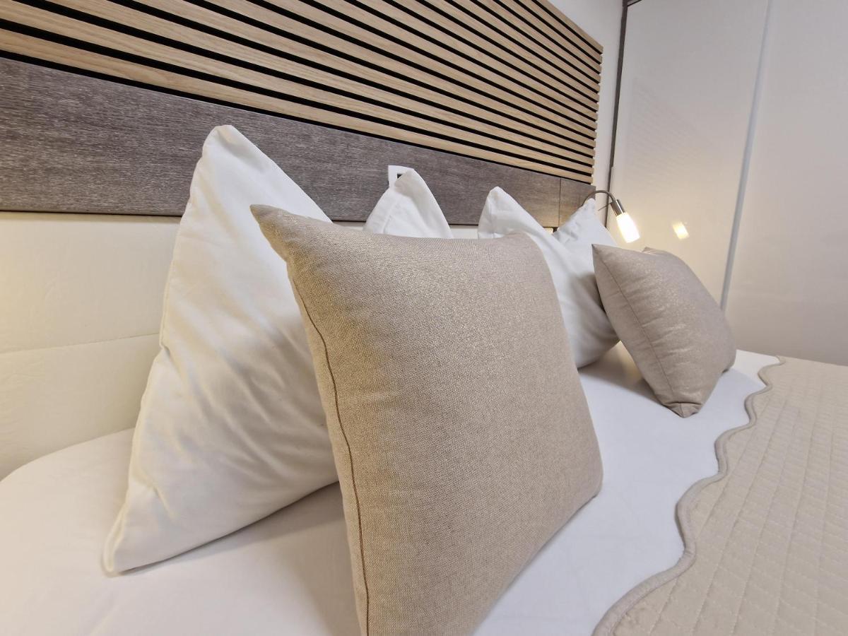 Residence-Apartment-Giuliano-Punta Skala, Petrcane Ngoại thất bức ảnh