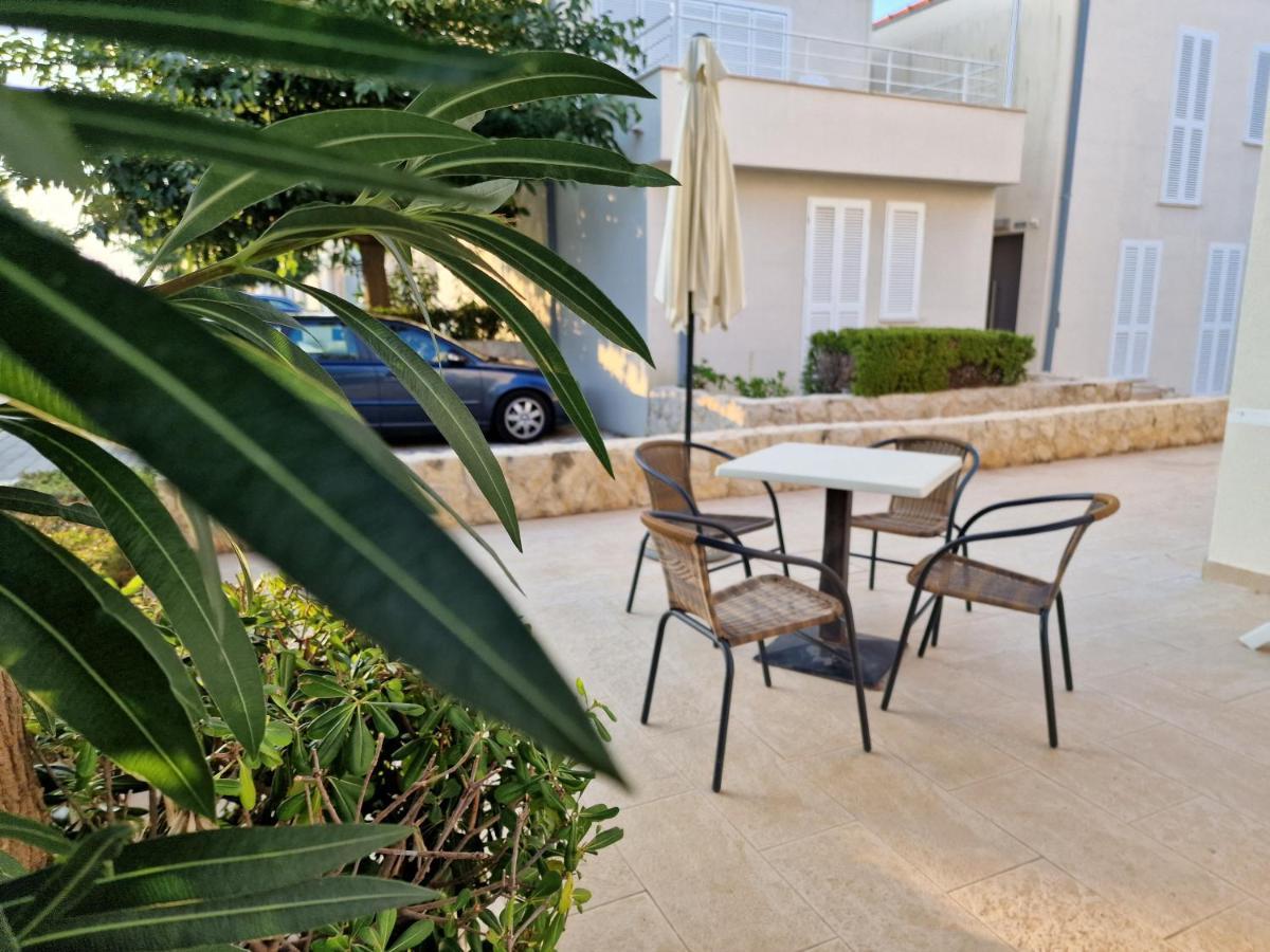 Residence-Apartment-Giuliano-Punta Skala, Petrcane Ngoại thất bức ảnh